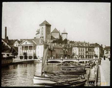 Embarcadère et château (Annecy)